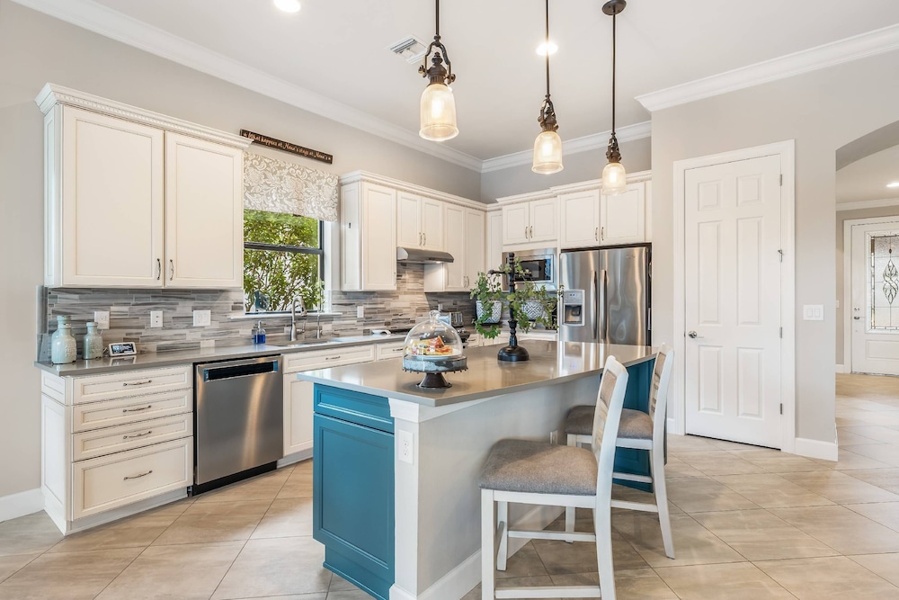 12894 Epping Way