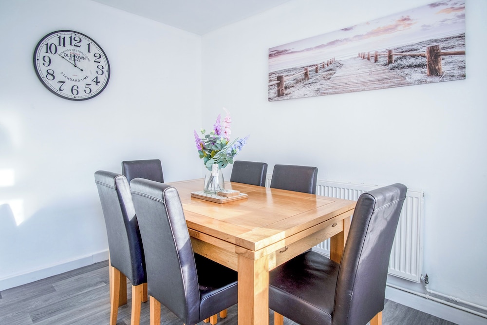 Tyle Teg - 3 Bedroom Holiday Home - Clydach