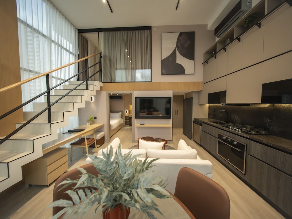 Comfortable 2BR City Apartment