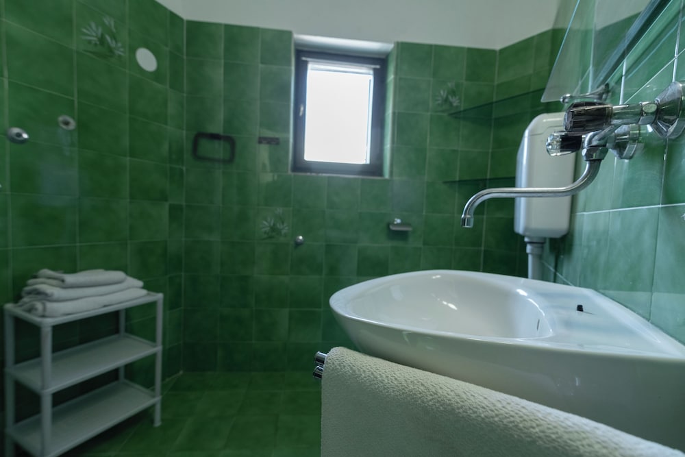 Lovely 2-bedroom Apartment Sonia, Sleeps 6 view 4