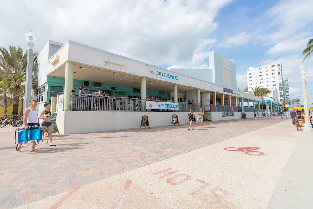 515 Studio Hollywood Beach - Image 5