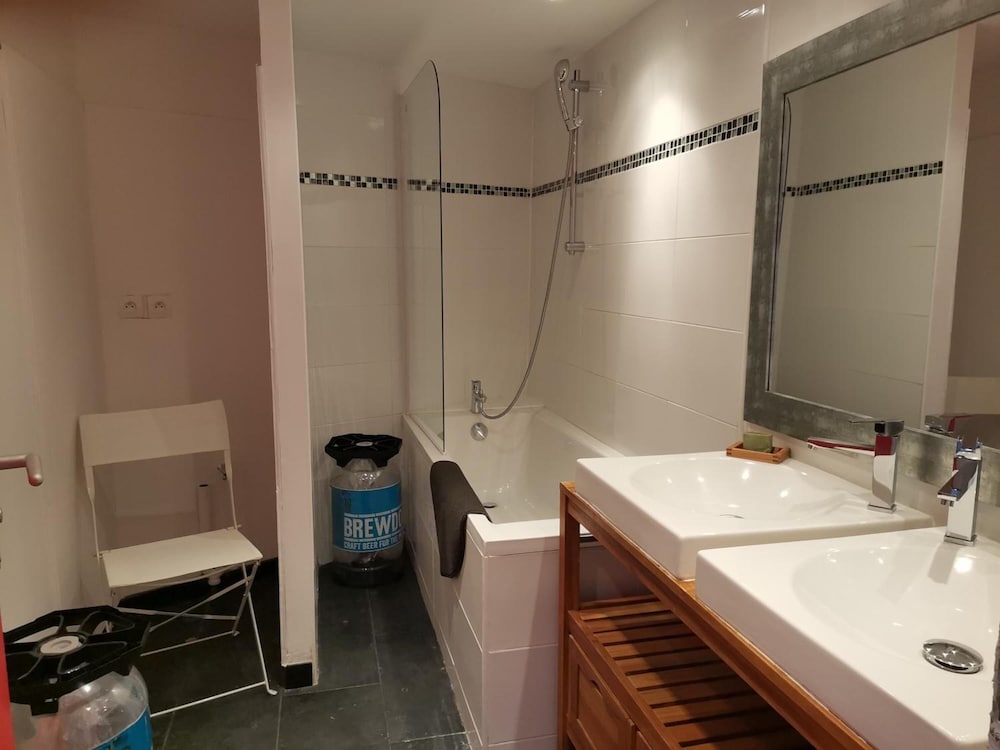 CASSIS HOSTEL Les Heures Claires