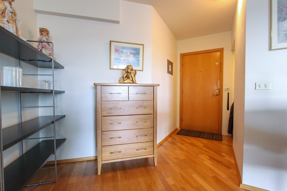 Apartment R23 view 4