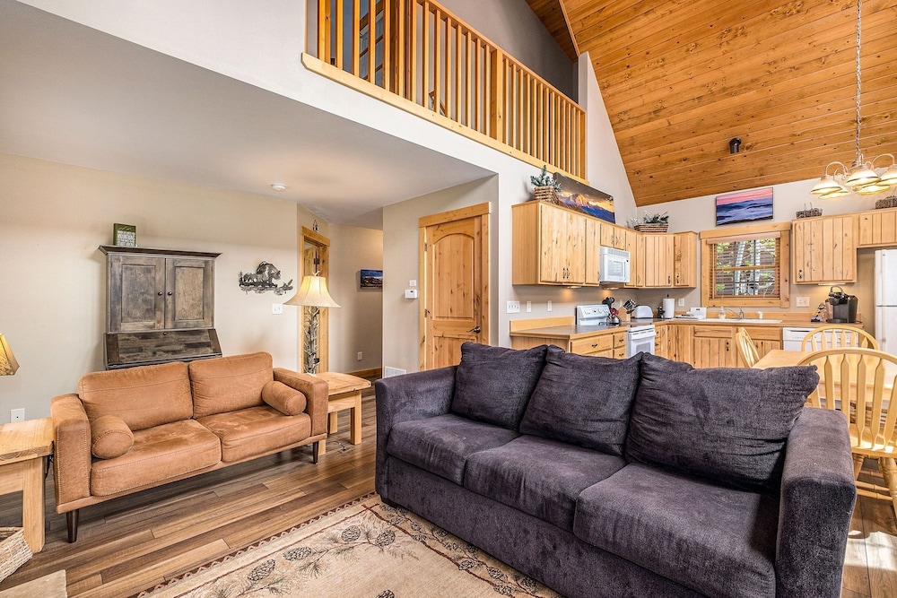Denver Vacations - Solitude Marmot 2 - Estes Park 2 Bedroom Condo by RedAwning - Property Image 1