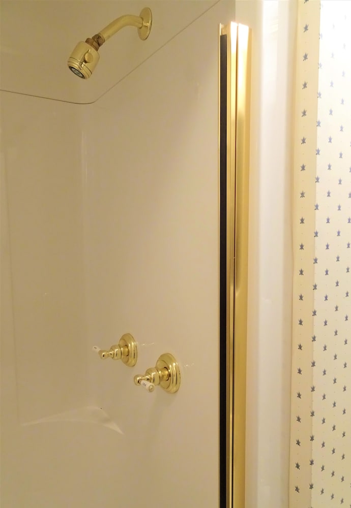 Grand Colonial B&B