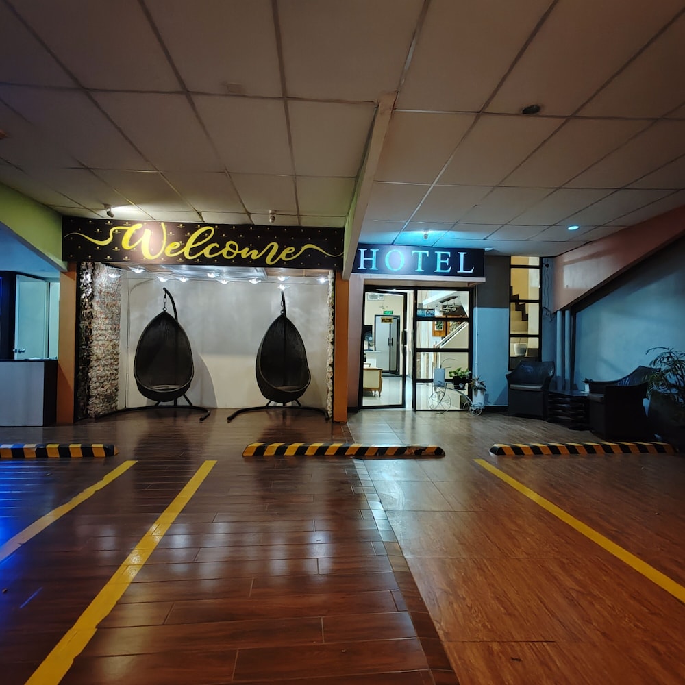 Anton's Inn Hotel