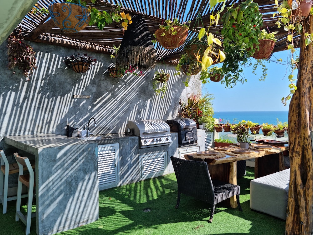 The Penthouse by Acomodo