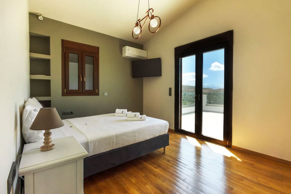Villa Haria - Lux Villa With Private Pool in Crete