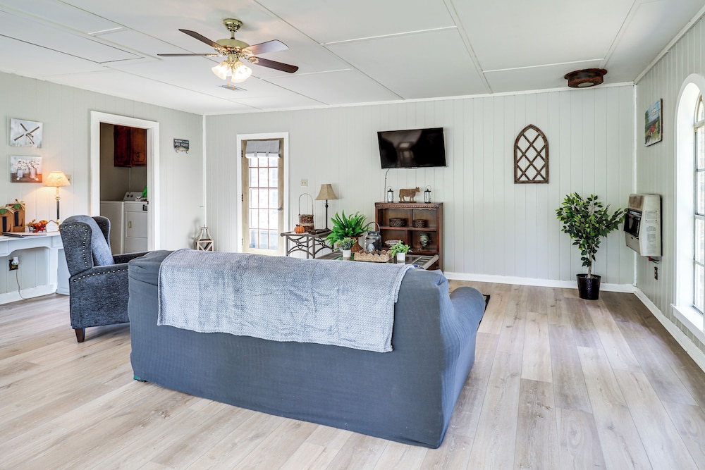 Rural Retreat: Cypress Lake By Roosevelt St Park