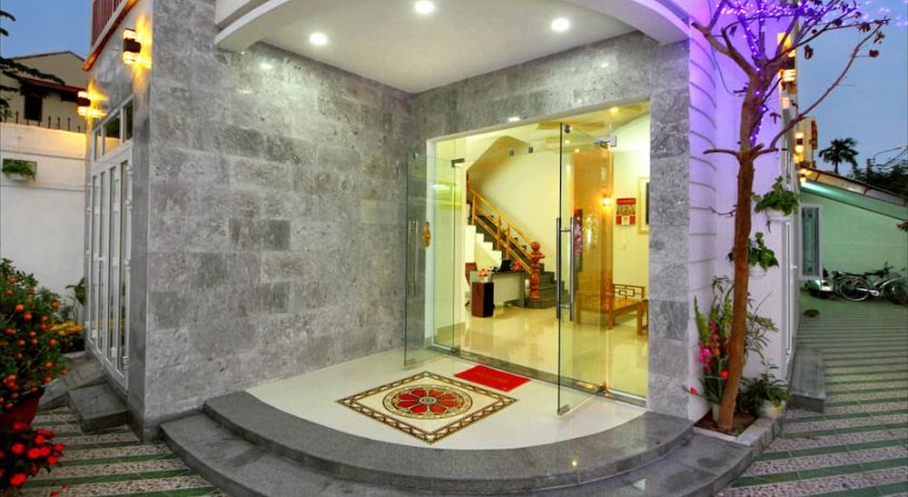Center Homestay