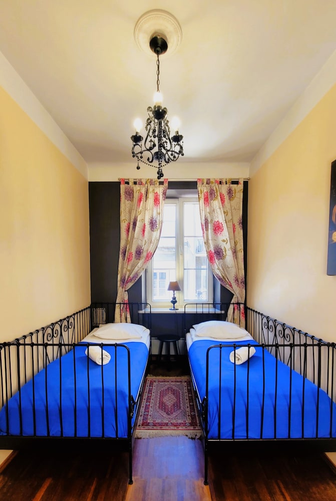 Chmielna Guest House