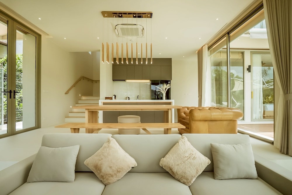 Akal Pool Villa 3BR near Laguna, Bangtao & Beach