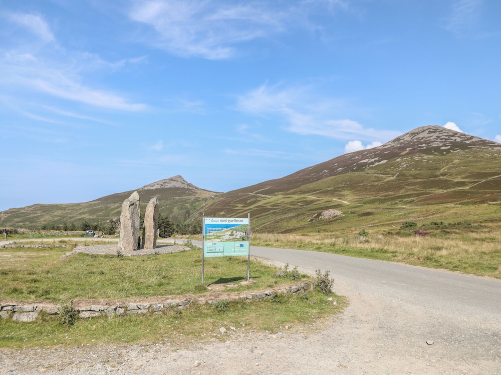 Cwm Ceiliog Annex