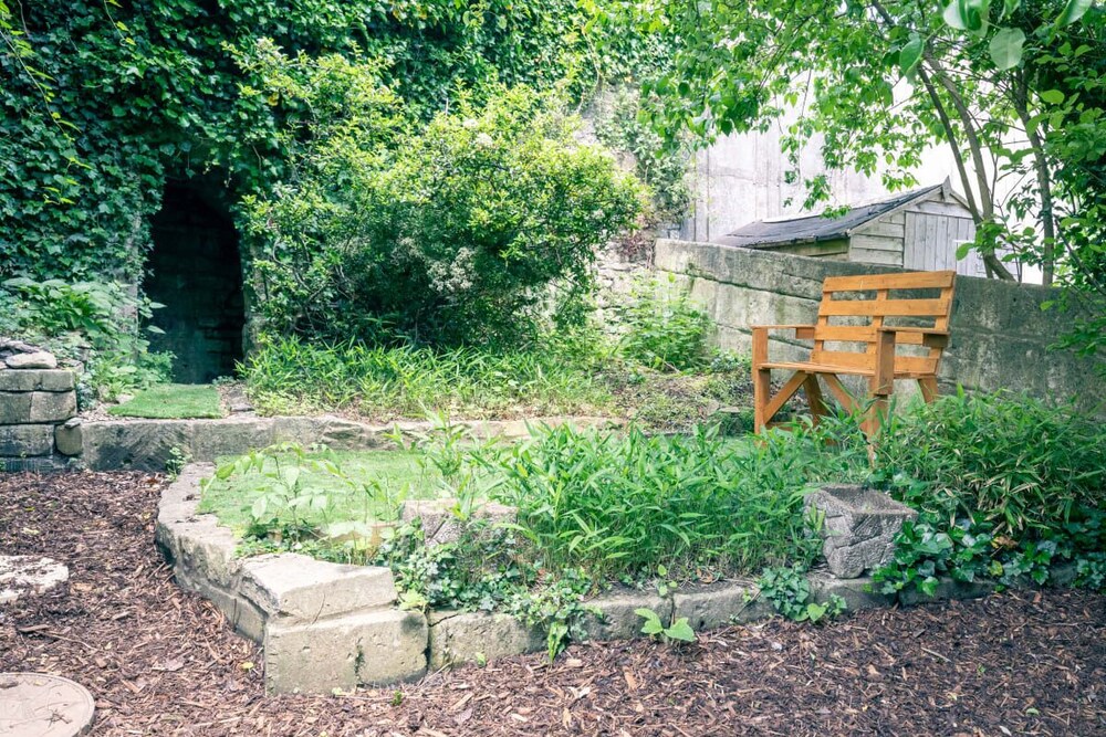 The Wonderland Townhouse - Amazing Alice in Wonderland 8BDR Home
