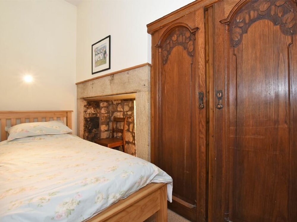 Riverbank Cottage