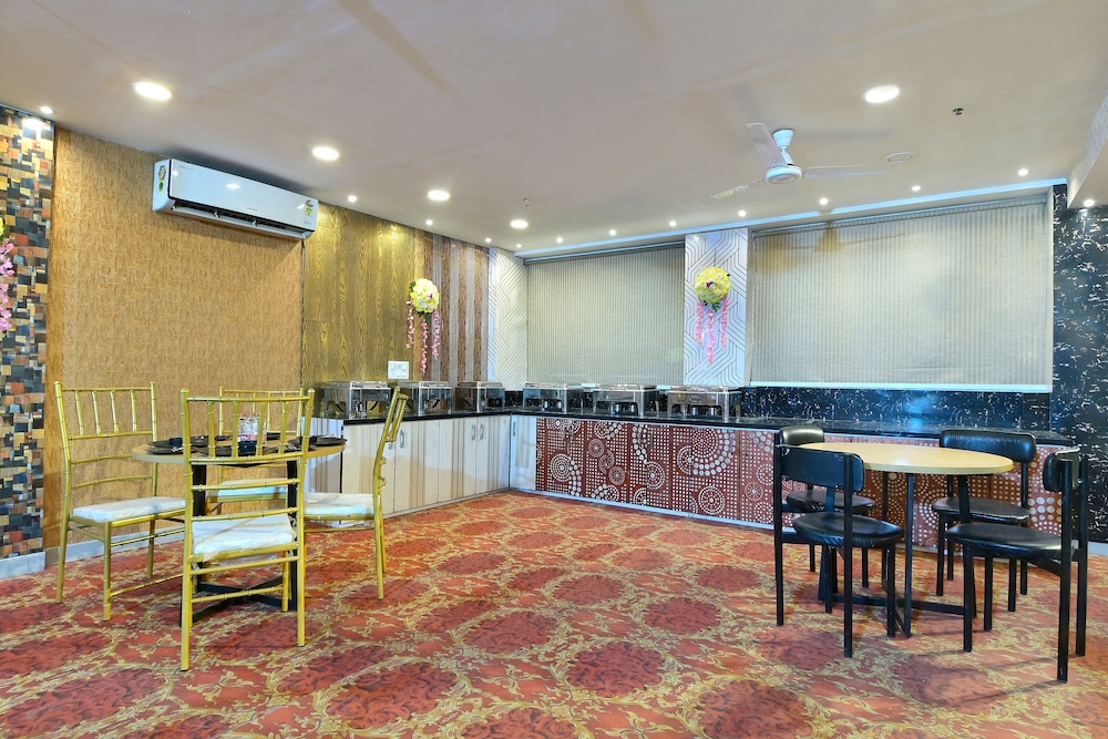 Food & Beverage