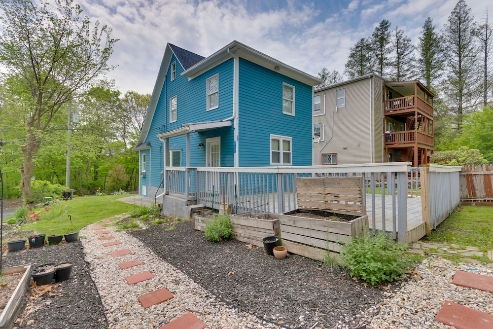 Pet-friendly Connecticut Retreat Near Golfing! - Property Image 3