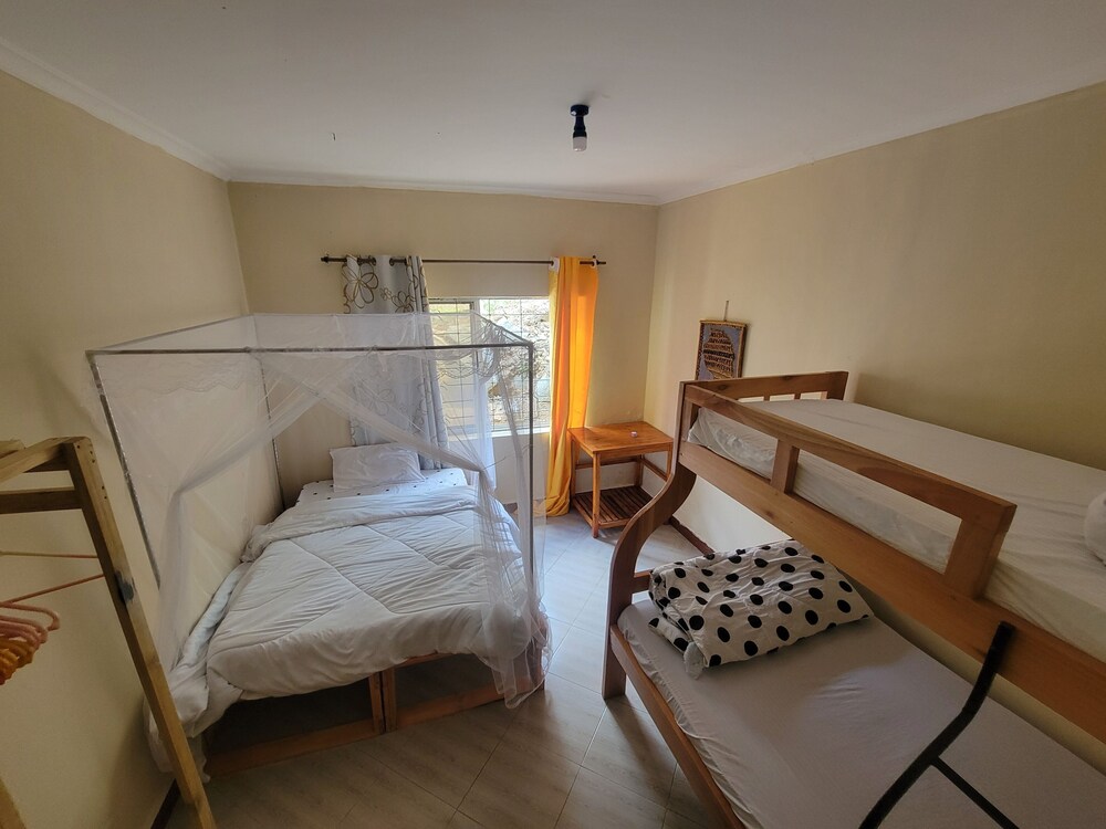 Safari junction backpackers hostel