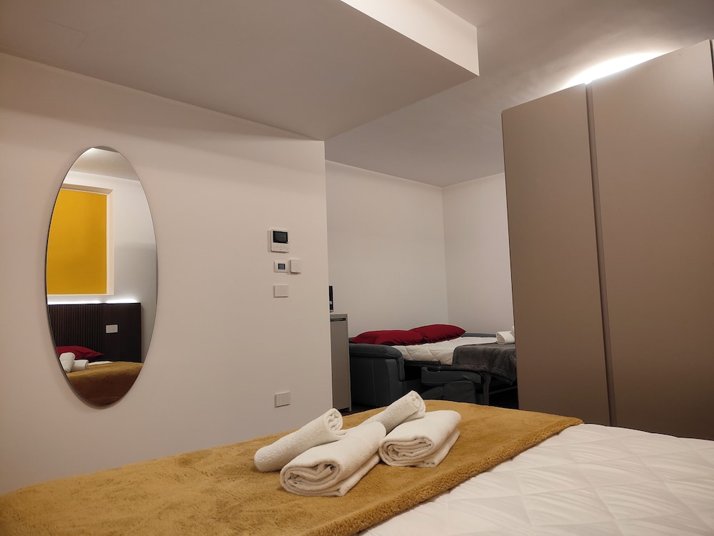 CconfortHotels Suite 104 photo 3