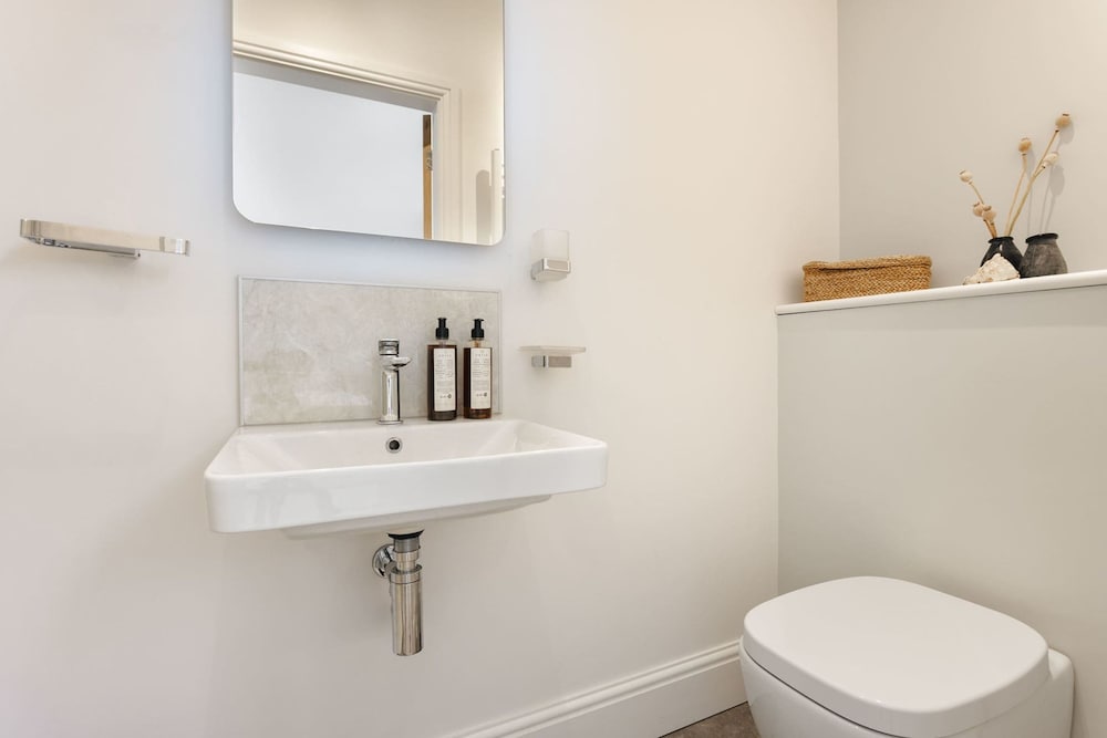 The Lookout With 1 Bedrooms and 1 Bathrooms