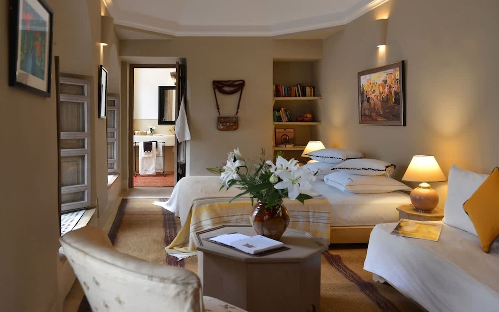 Magnificent Riad in Midina With Swimming Pool