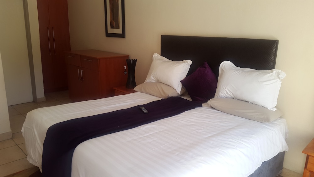 Ikaze Guest Lodge