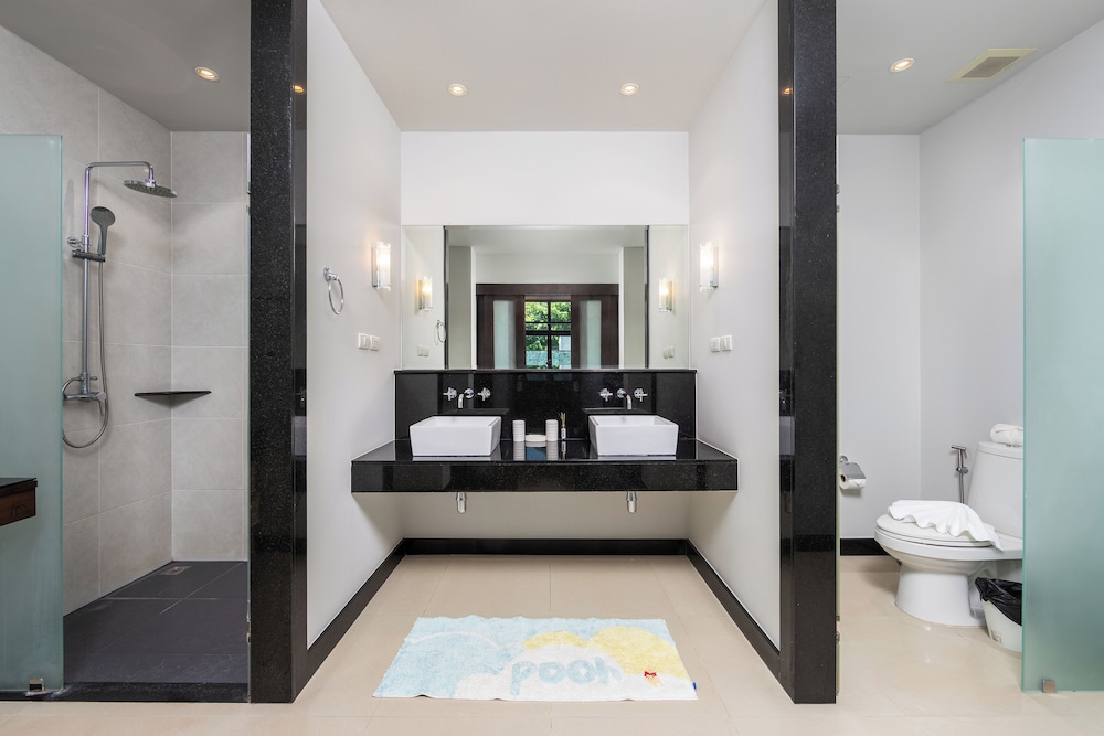 Onyx Villas by TropicLook
