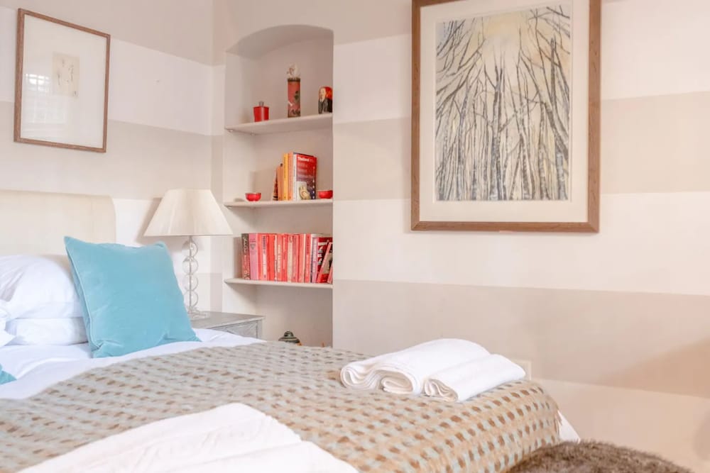 Quaint and Central Studio Flat - Chelsea