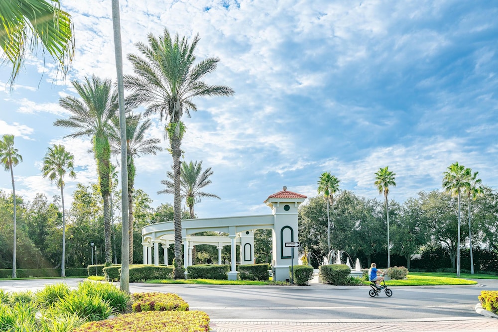 Orlando and Kissimmee Town homes by MyOrlandoStay