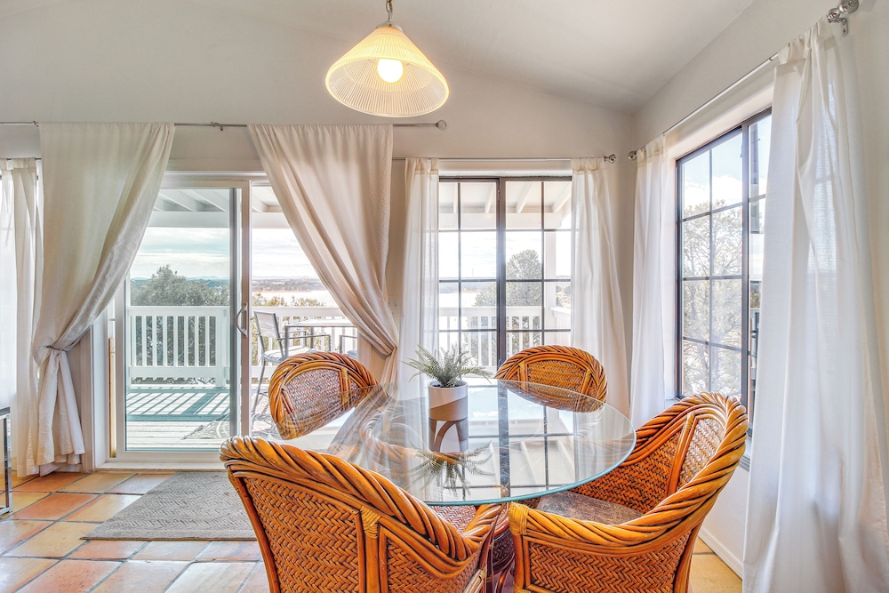 Firelit Nights By the Lake: Cozy Show Low Retreat