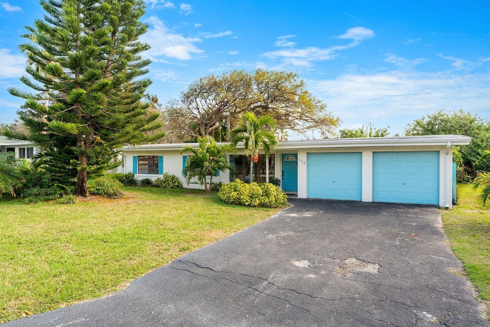 112 Surf Drive