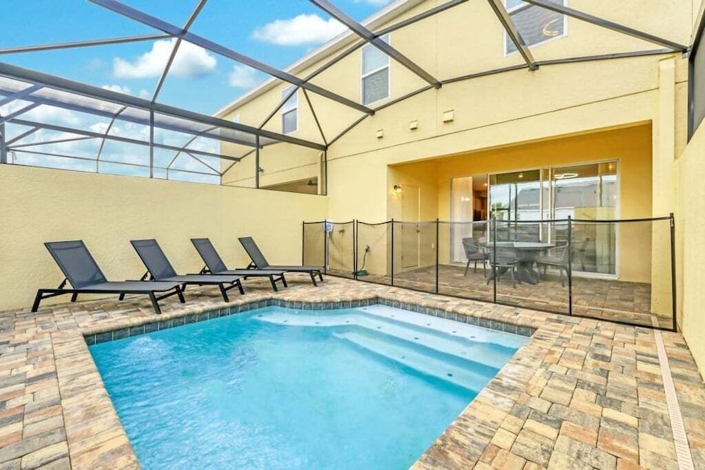 Enchanted Solara Retreat Themed Bedrooms & Pool 5 Townhouse