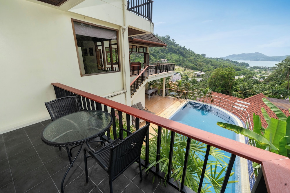 Emerald Hill Villas