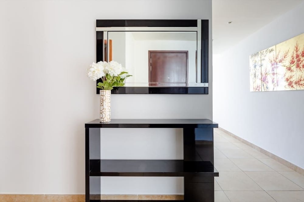 Luxury Living in This Stylish 2BR in Dubai Marina