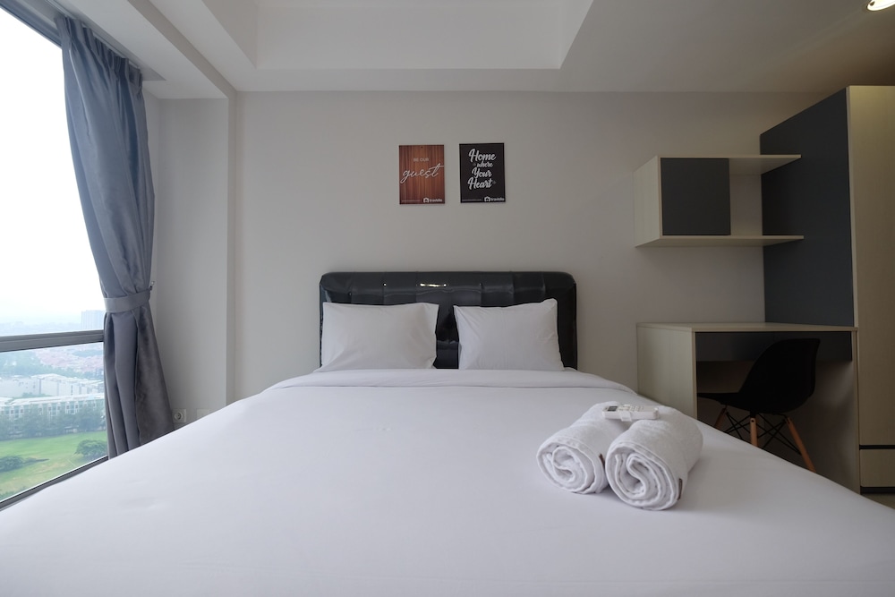 Spacious Minimalist Style 1Br Apartment The Mansion Kemayoran view 2