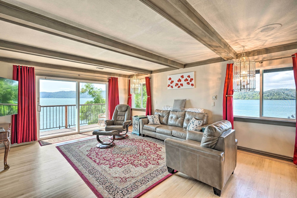 Stunning CA Getaway on the Shores of Clear Lake! view 5