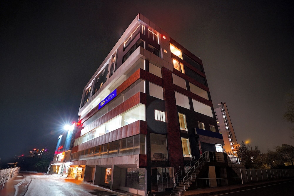 FabHotel Airport Stay Inn - Near Kempegowda Airport