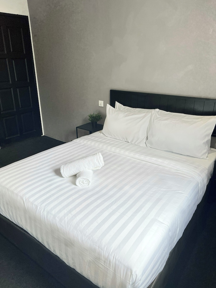 Quee Hotel