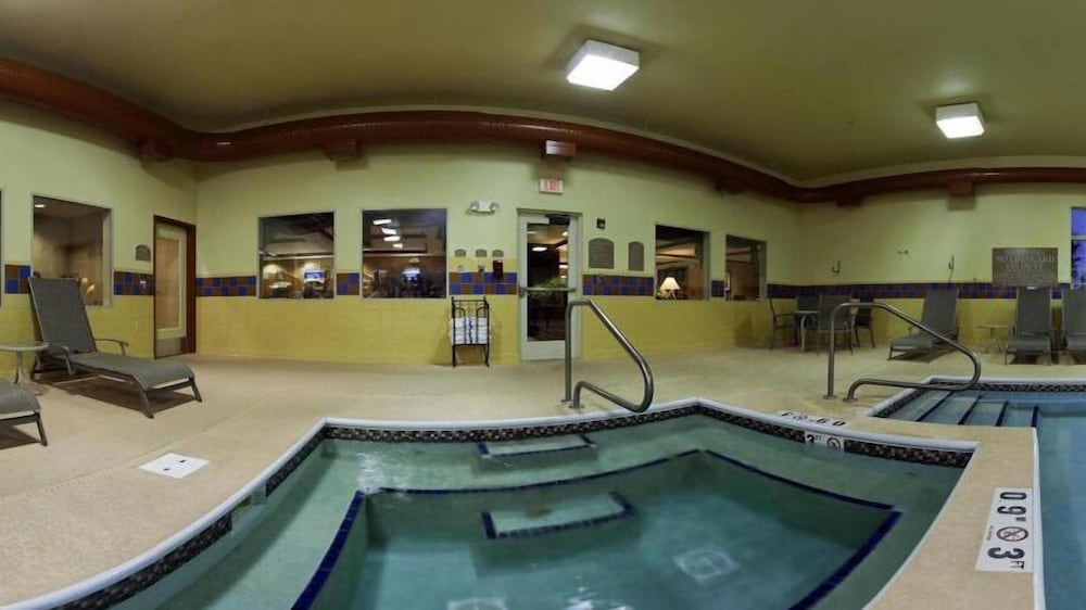 Lebanon Vacations - Holiday Inn Express Lebanon, an IHG Hotel - Property Image 4