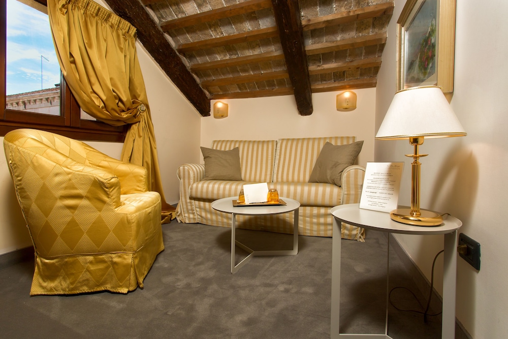 Ca' San Giorgio Relais & Suites