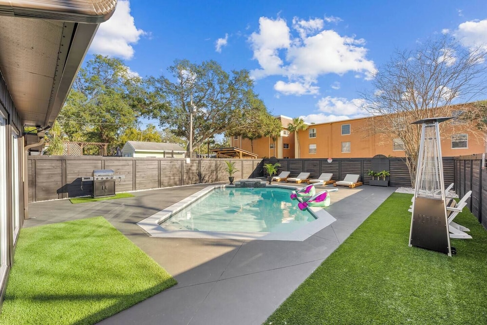 Luxury poolside paradise