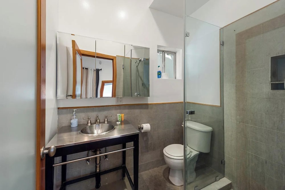 Alta Royale - Exquisite Designer Retreat Near Soho House & Rodeo Drive