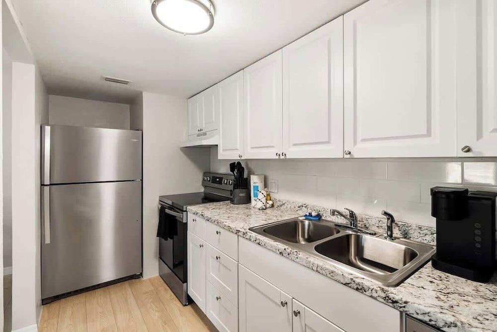 Spacious Duplex Zephyrhills #2