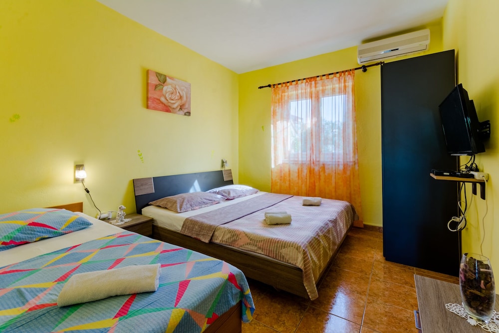 Apartments Jerko view 5
