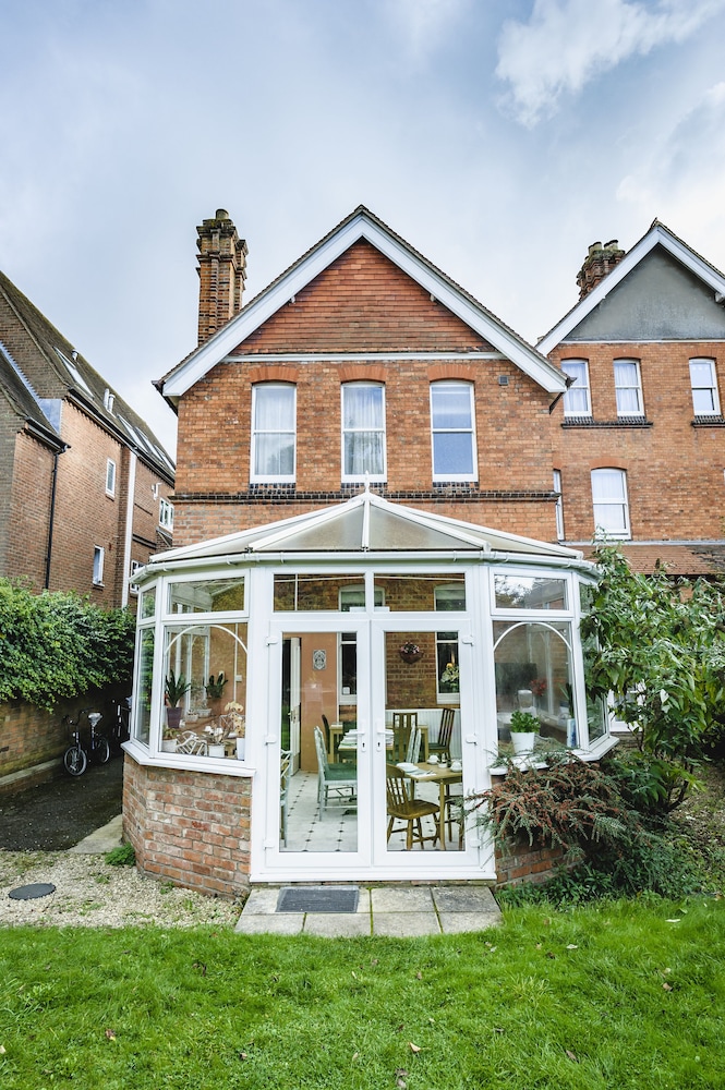 Oxford Vacations - St Margarets Hotel - Property Image 29