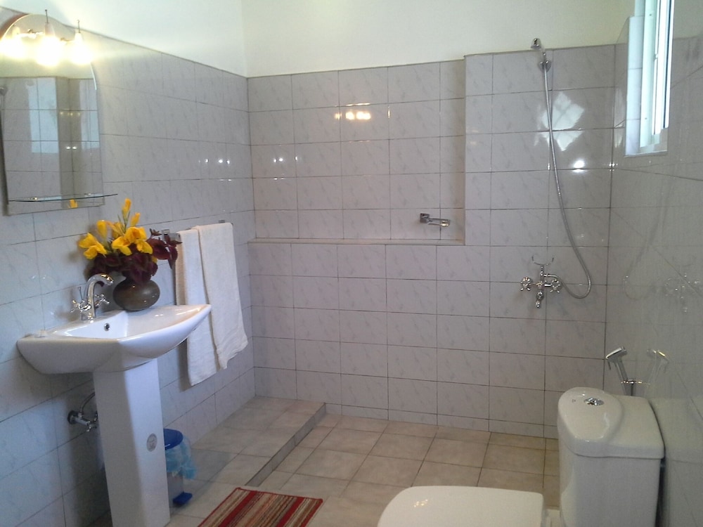 Photo 36