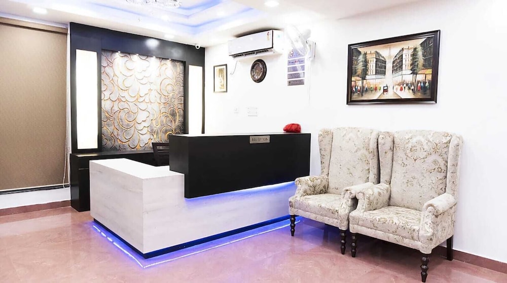 Hotel Max INN