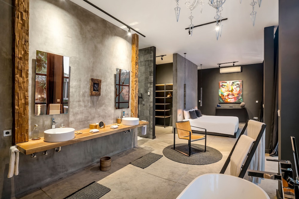 Loft Volcano by Alfred in Bali - Stylish 2 BR Loft w Pool Garden Ricefields View