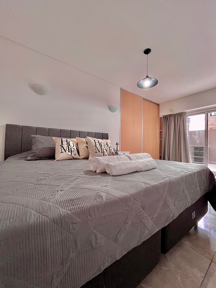 Spacious Estudio