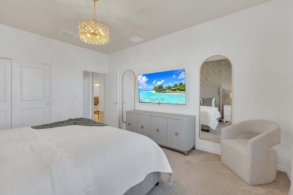 10 Bed 8 Bath Villa Gamesroom & Pool 16284saint 10 Bedroom Villa